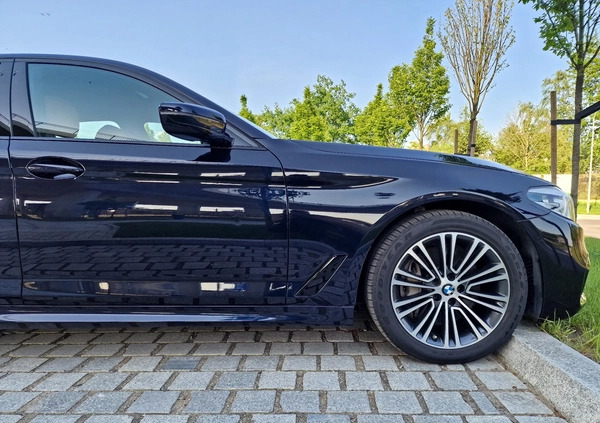 BMW Seria 5 cena 193400 przebieg: 80000, rok produkcji 2020 z Szczecin małe 781